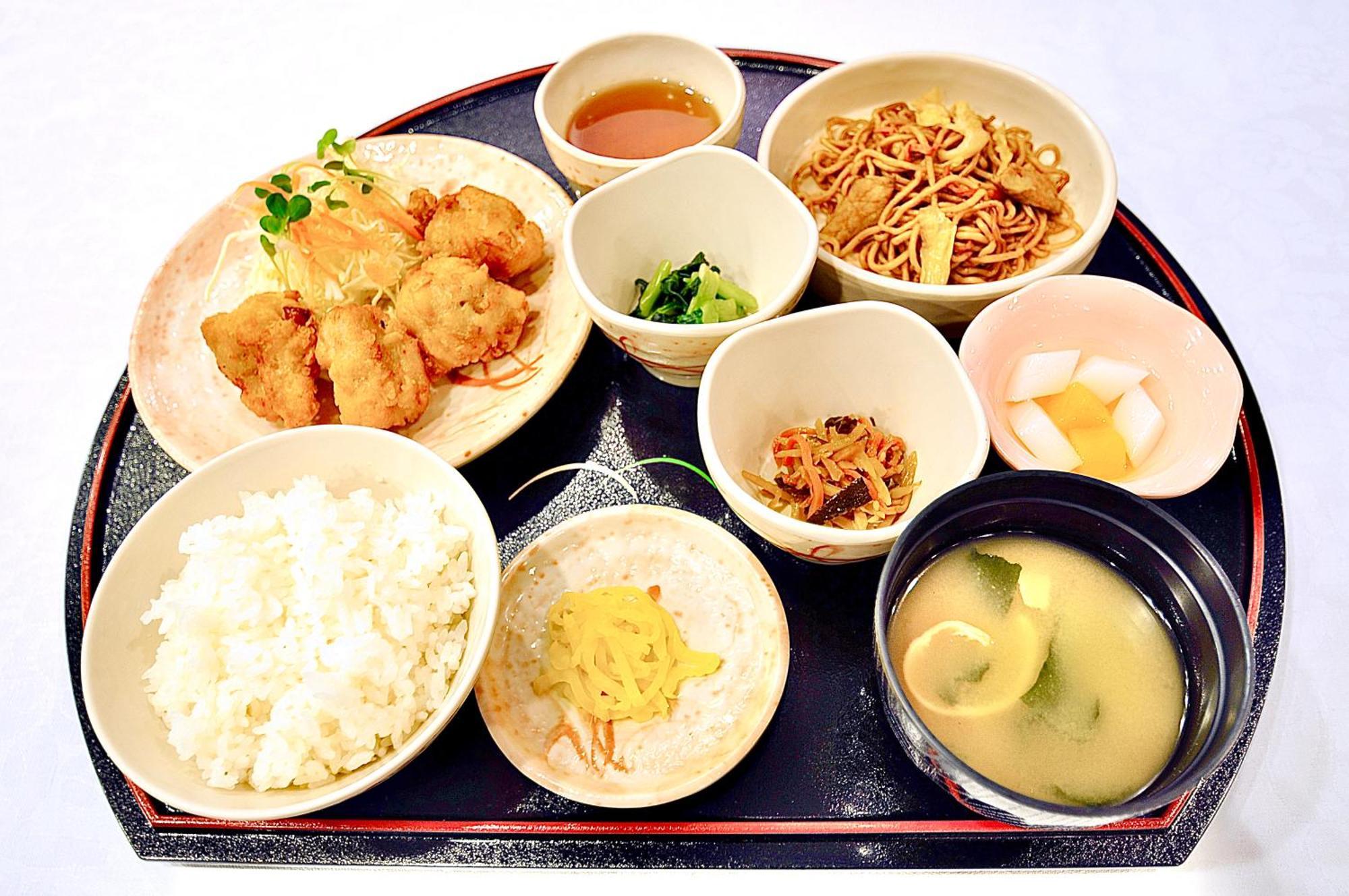Okayama Universal Hotel Annex 2 Екстериор снимка