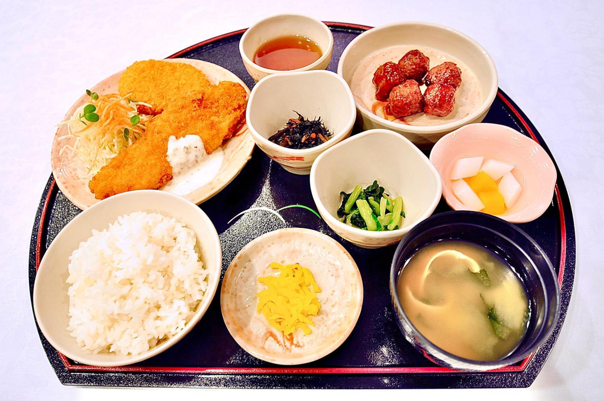 Okayama Universal Hotel Annex 2 Екстериор снимка