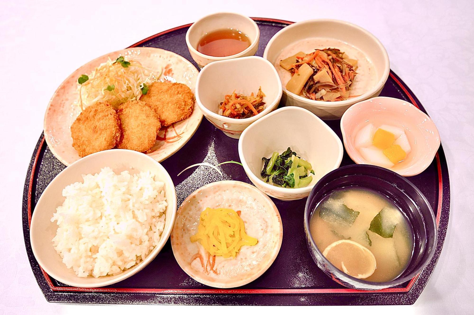 Okayama Universal Hotel Annex 2 Екстериор снимка